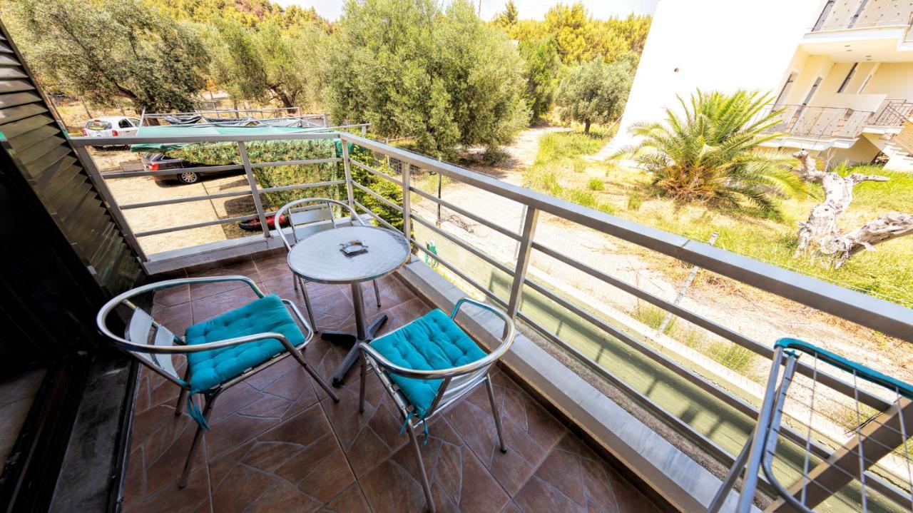 Salonikiou Beach Apartments Akti Salonikiou Exterior photo