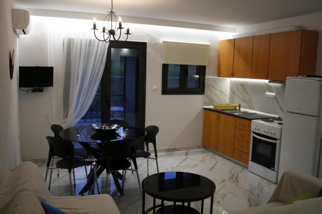 Salonikiou Beach Apartments Akti Salonikiou Exterior photo